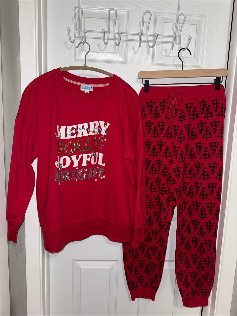 Women’s Red Holiday Sweat Shirt/Pajama Set with Festive Sequin Print Size XXL